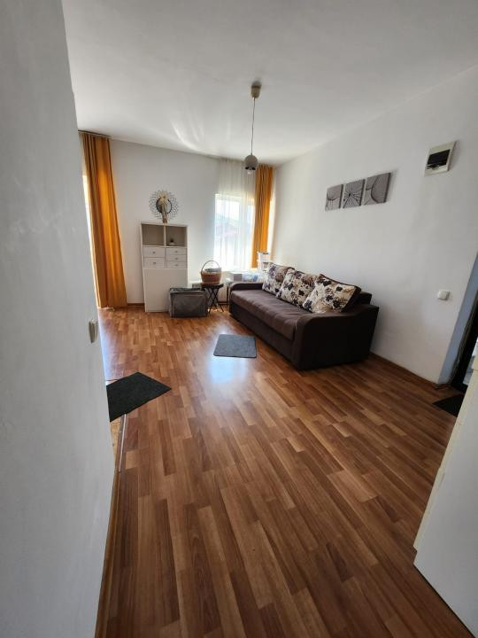 Inchiriere Apartament 3 camere ,zona Eroilor