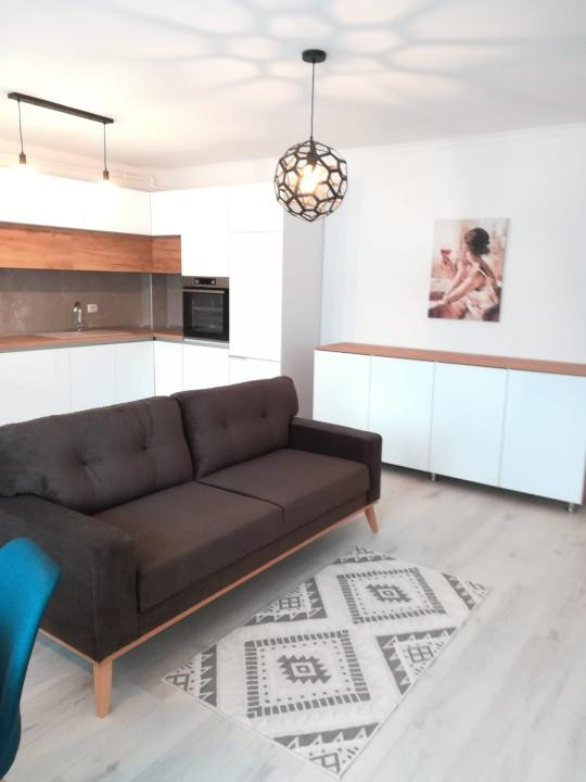 Apartament la etaj intermediar, parcare subterana, zona Terra