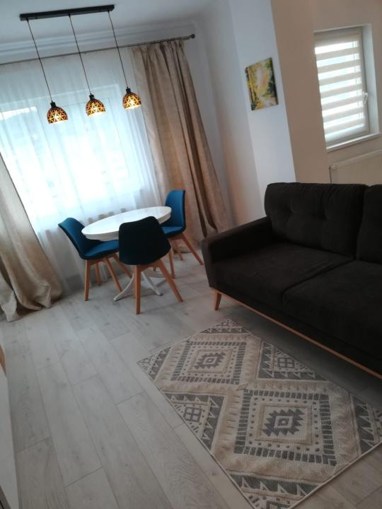 Apartament la etaj intermediar, parcare subterana, zona Terra
