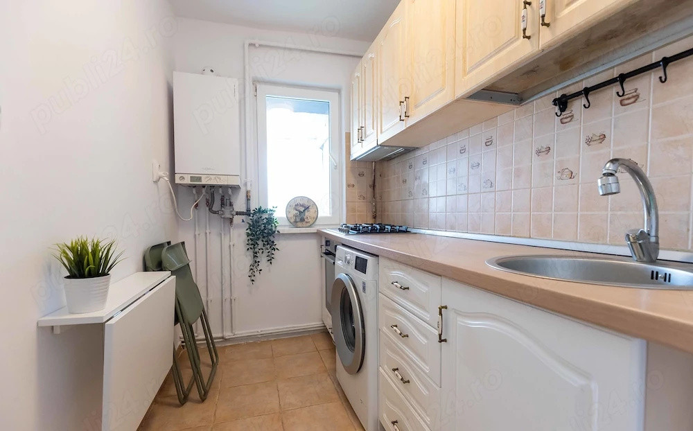 Apaartament de vanzare, 2 camere decomandat, Zona Big