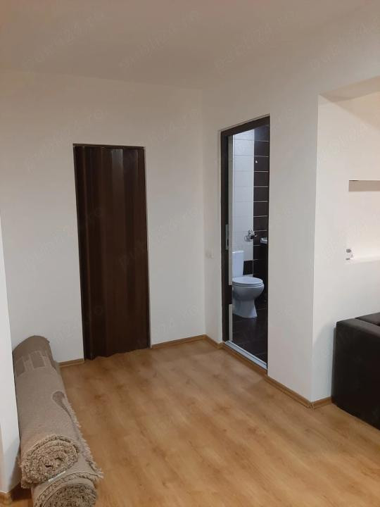 Apartament spatios cu 2 camere, 66,7 mp, parcare, zona Florilor