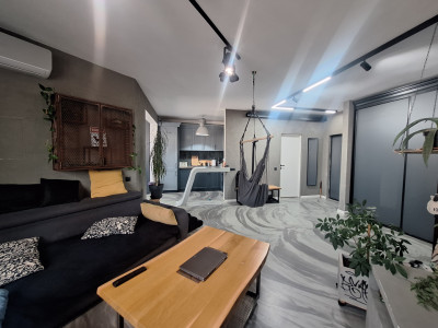 Apartament finisat modern, etaj intermediar, zona clinicii AMETYST