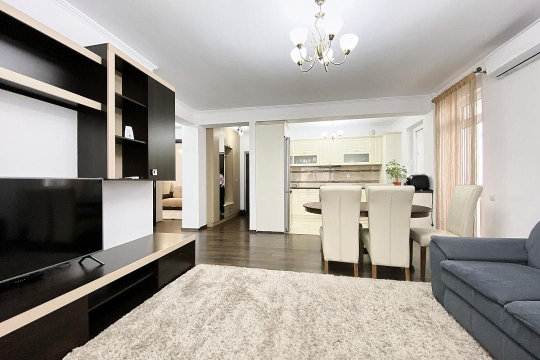 Apartament cu 3 camere, 67 mp,2 parcari, zona Tineretului