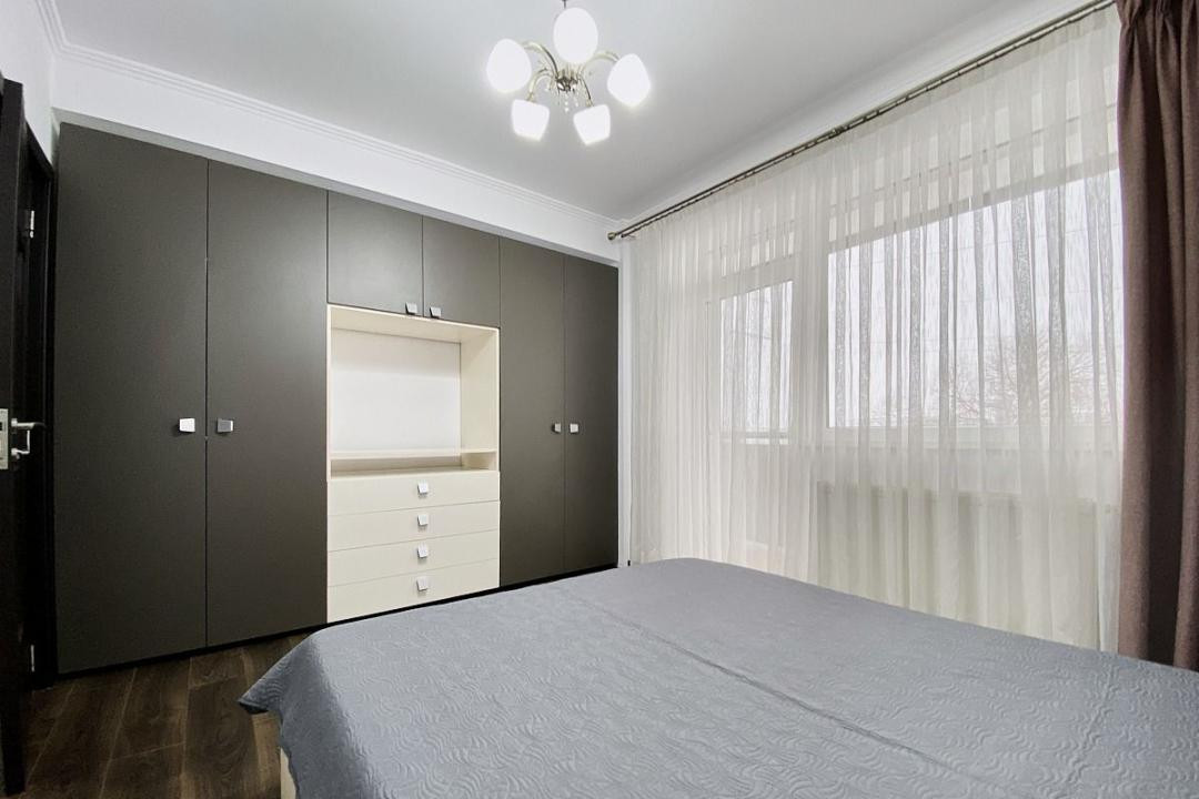 Apartament cu 3 camere, 67 mp,2 parcari, zona Tineretului