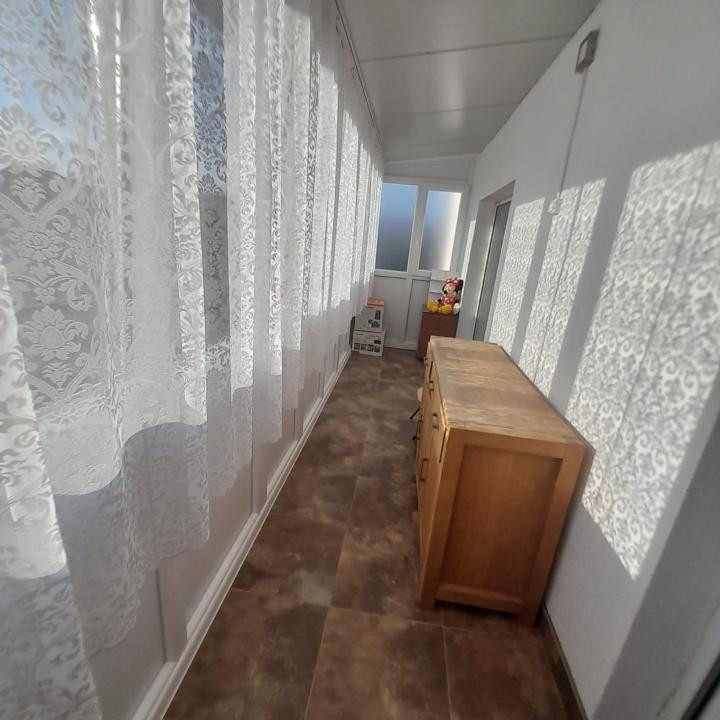 Apartament cu 2 camere decomandate 50mp plus 3 terase zona Eroilor 