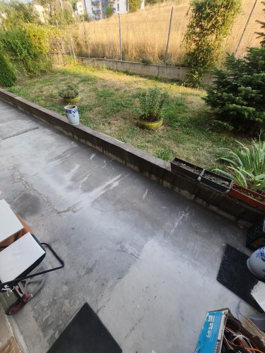 Apartament cu 2 camere,terasa  si gradina,zona Teilor