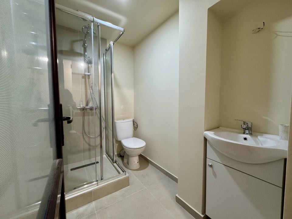 Apartament recent renovat, la cheie, 2 camere, 55 mp, zona UMF