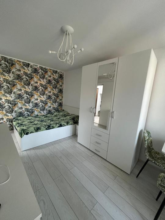 Garsonieră 24 mp, recent renovată, etajul 1, Str. Cojocnei