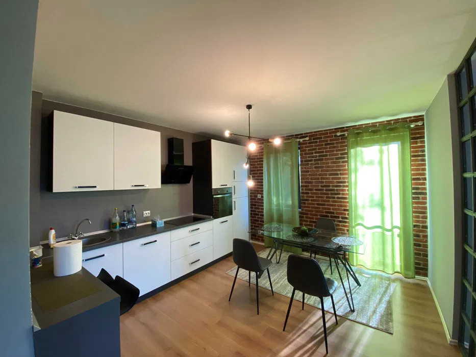 Apartament 3 camere, 80 mp, loc de parcare, Riviera Residence