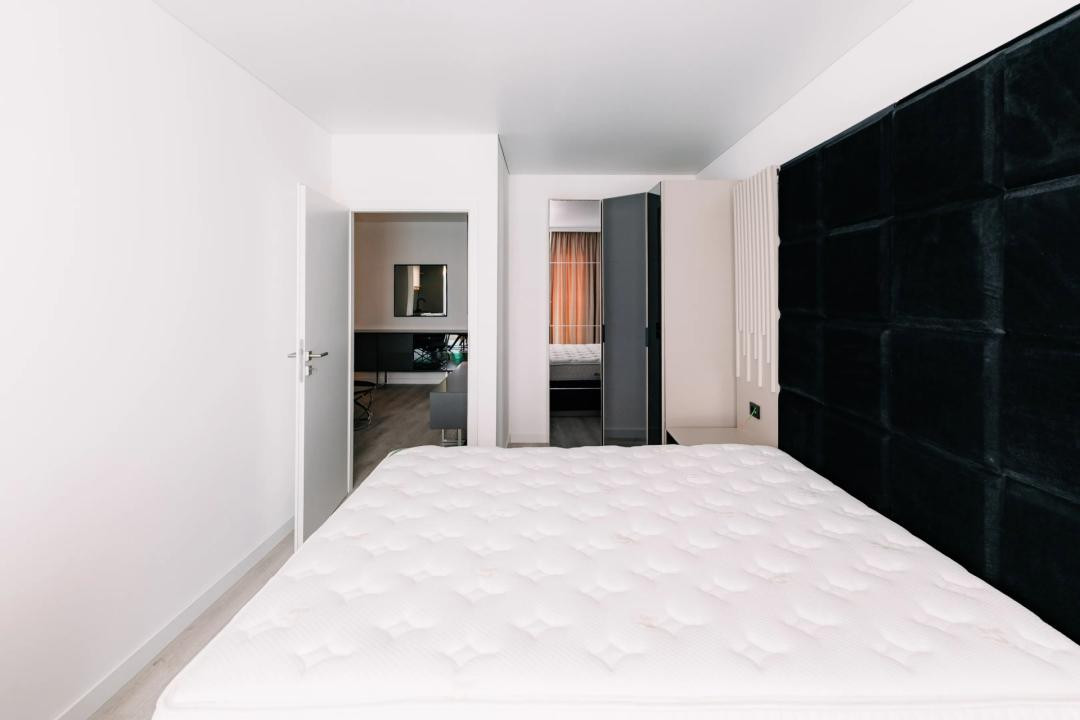 Apartament 2 camere, prima închiriere, parcare subterană, zona Frunzisului