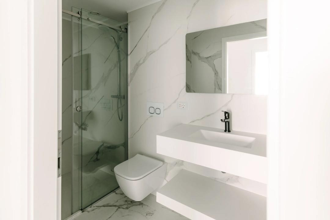 Apartament 2 camere, prima închiriere, parcare subterană, zona Frunzisului