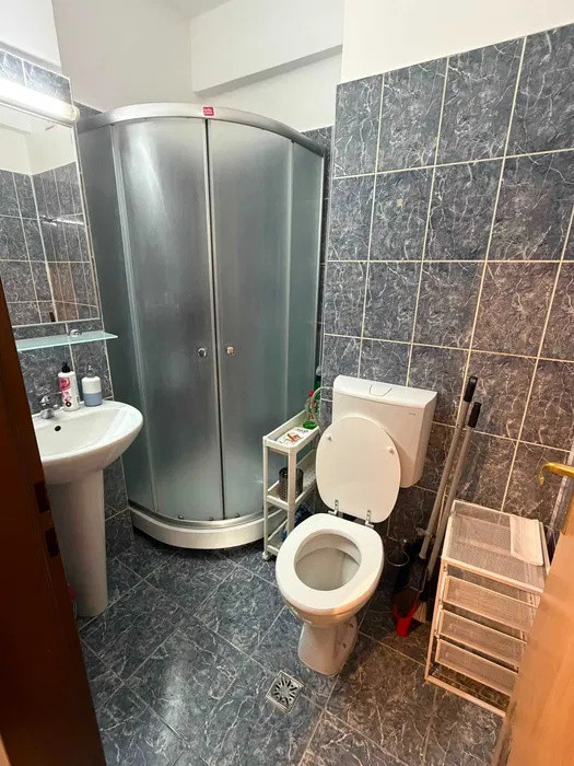 Apartament 2 camere, semidecomandat, zona Iulius Mall