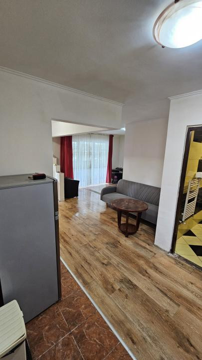 Apartament cu o camera, 39,41 mp, balcon, zona Florilor