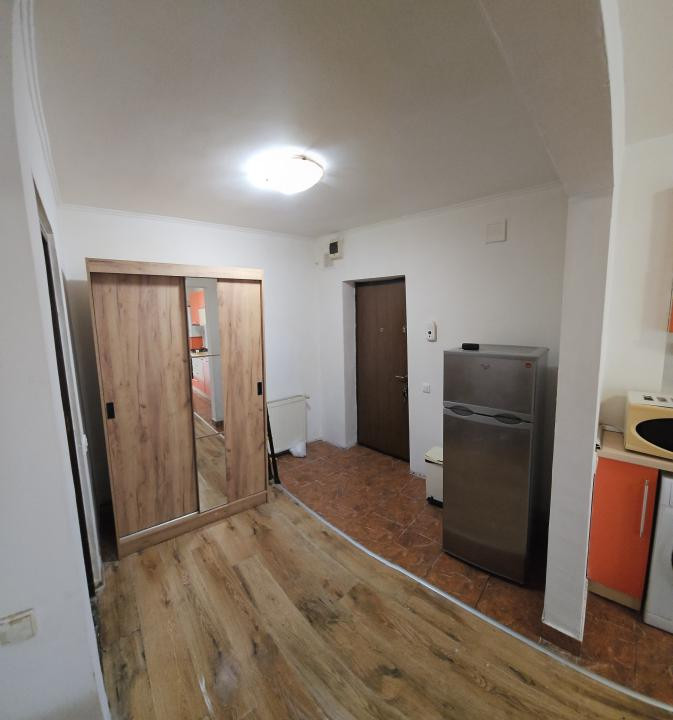 Apartament cu o camera, 39,41 mp, balcon, zona Florilor