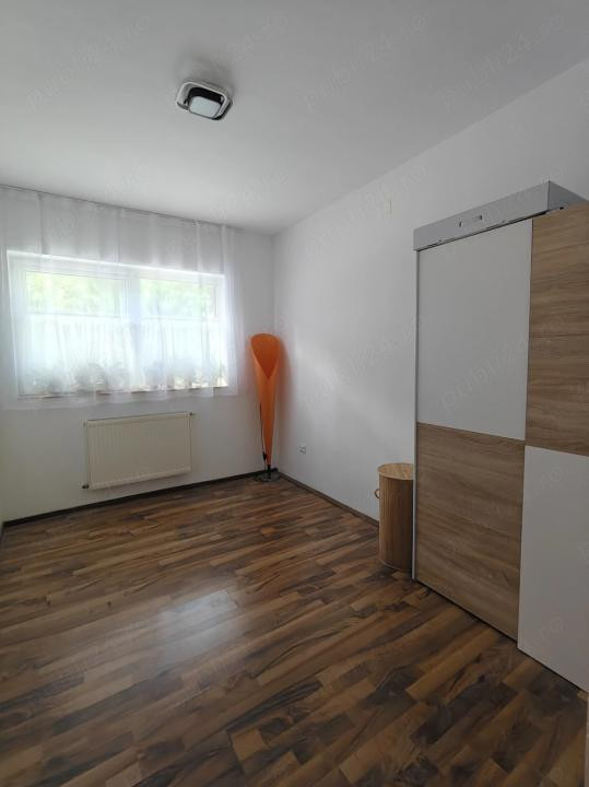 Apartament cu 3 camere si gradina, 2 parcari, zona Fagului