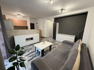 Apartament la etaj intermediar, parcare, zona Tineretului