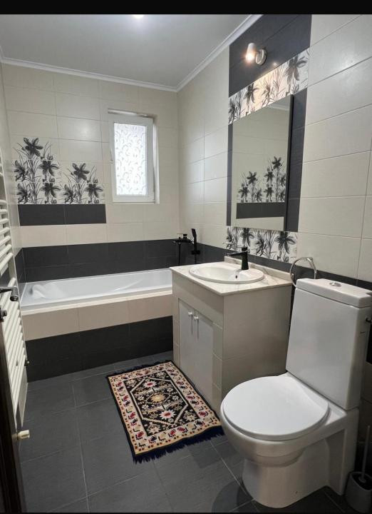 Apartament cu 2 camere, etajul 1, balcon, zona Ioan Rusu