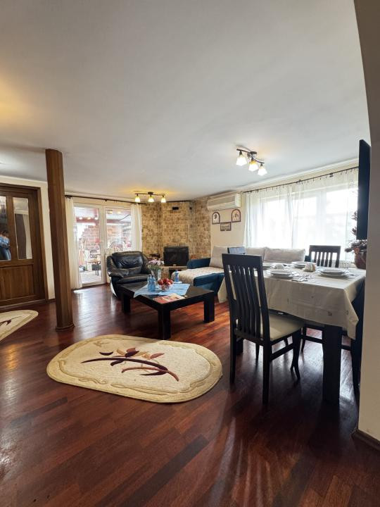 De Inchiriat! Apartament de 5 camere, 3 bai,terasa, garaj,Zona Zorilor