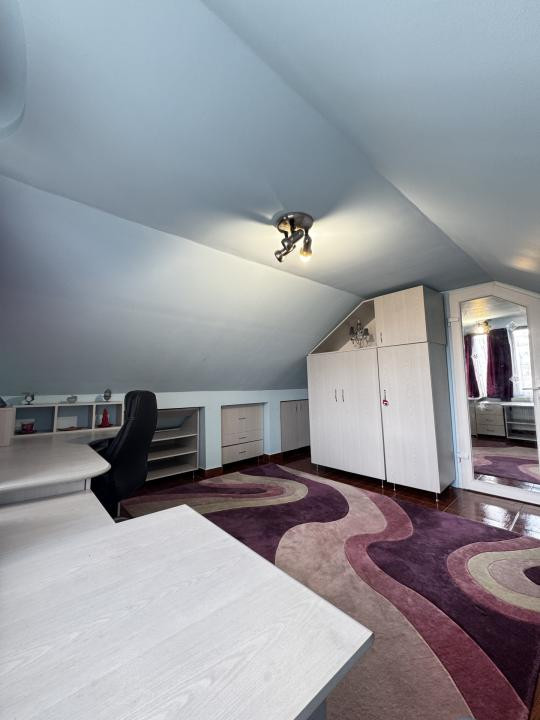 De Inchiriat! Apartament de 5 camere, 3 bai,terasa, garaj,Zona Zorilor