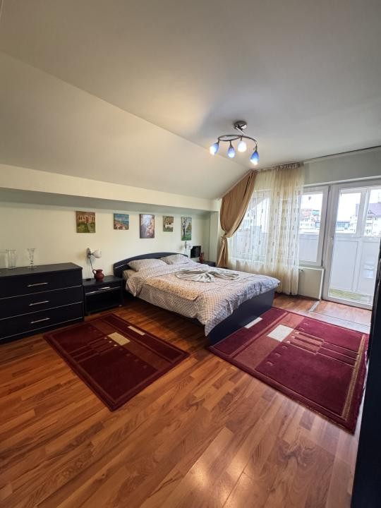 De Inchiriat! Apartament de 5 camere, 3 bai,terasa, garaj,Zona Zorilor