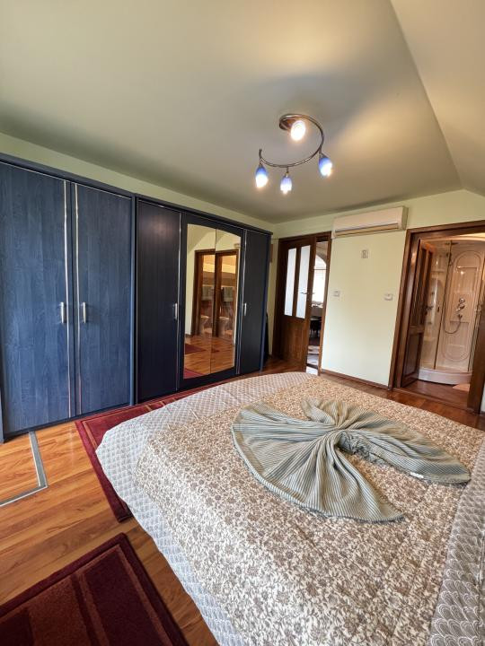 De Inchiriat! Apartament de 5 camere, 3 bai,terasa, garaj,Zona Zorilor