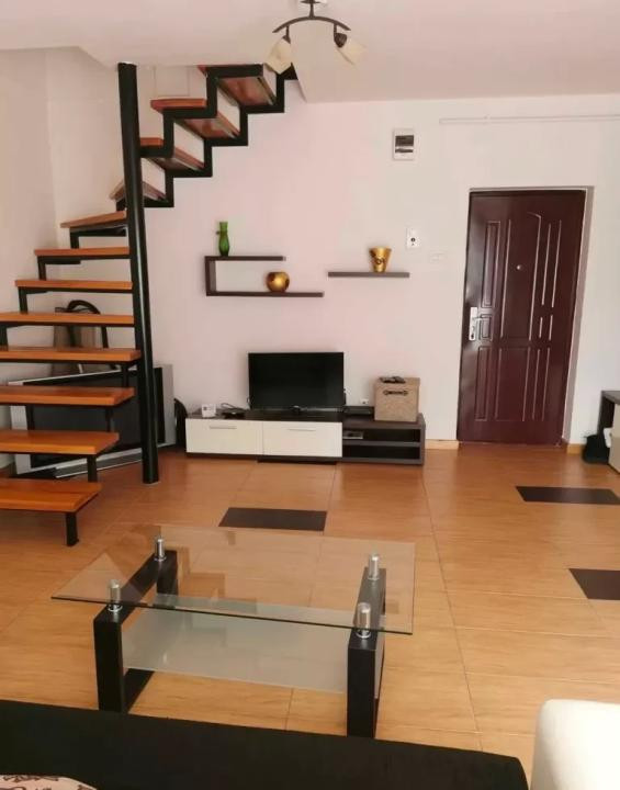 Apartament 3 camere pe 2 nivele, Str. Avram Iancu, Restaurant AS