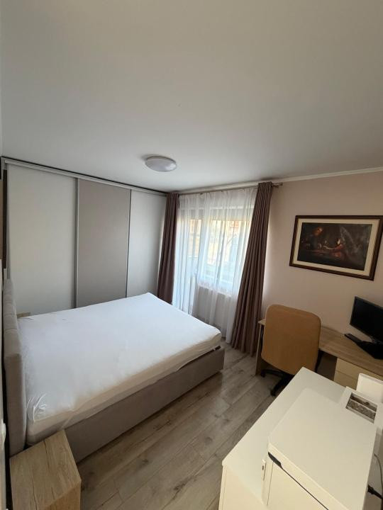 Apartament cu 3 camere, 80 mp, gradina , zona Parcului Poligon
