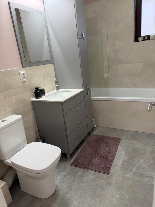Apartament cu 3 camere, 80 mp, gradina , zona Parcului Poligon