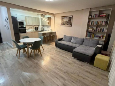 Apartament cu 3 camere, 80 mp, gradina , zona Parcului Poligon