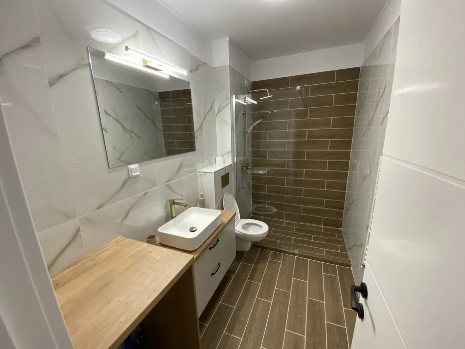 Apartament in bloc nou, etaj intermediar, zona Eroilor