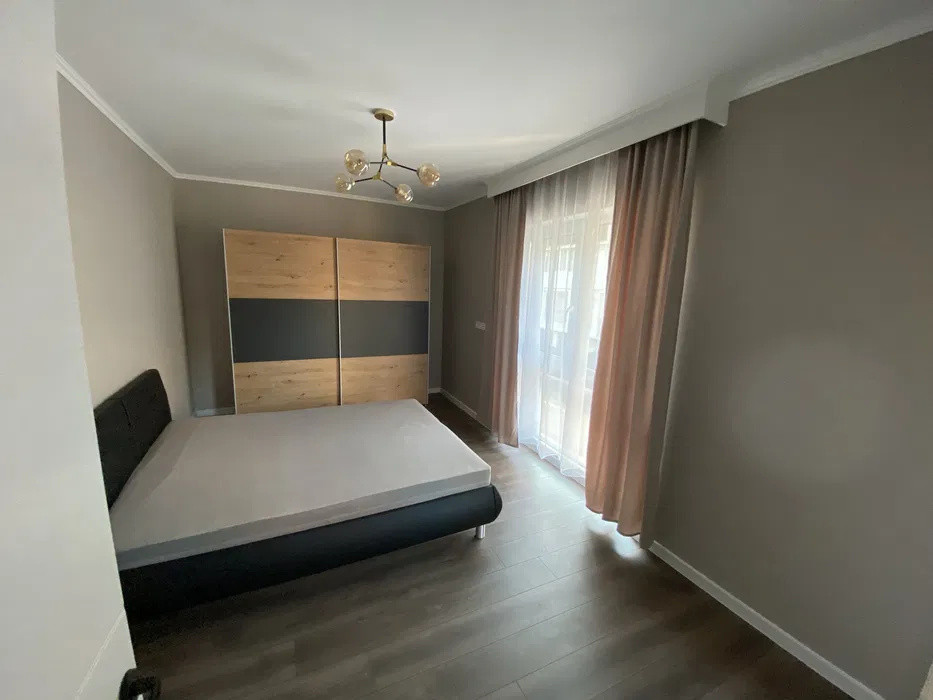 Apartament in bloc nou, etaj intermediar, zona Eroilor