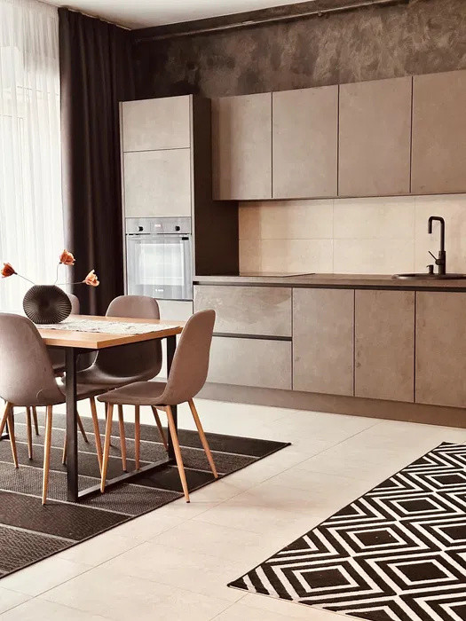 Apartament ultrafinisat, balcon, zona Cetatii