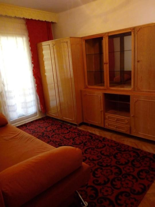Apartament 3 camere, decomandate, loc de parcare, Gheorgheni