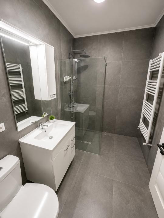 Apartament cu  3 camere,parcare subterană,zona Vivo ( Avram Iancu ) 