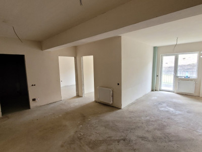 Apartament de 3 camere, 63 mp, semifinisat, zona Terra