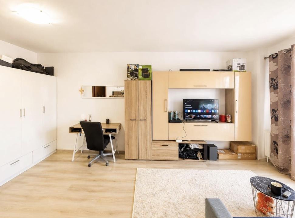 Apartement de 37 mp utili , etaj 1 , Eroilor