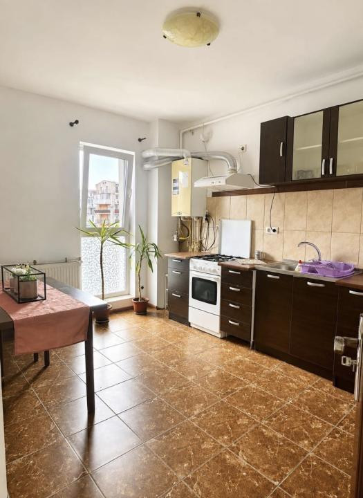Apartement de 37 mp utili , etaj 1 , Eroilor