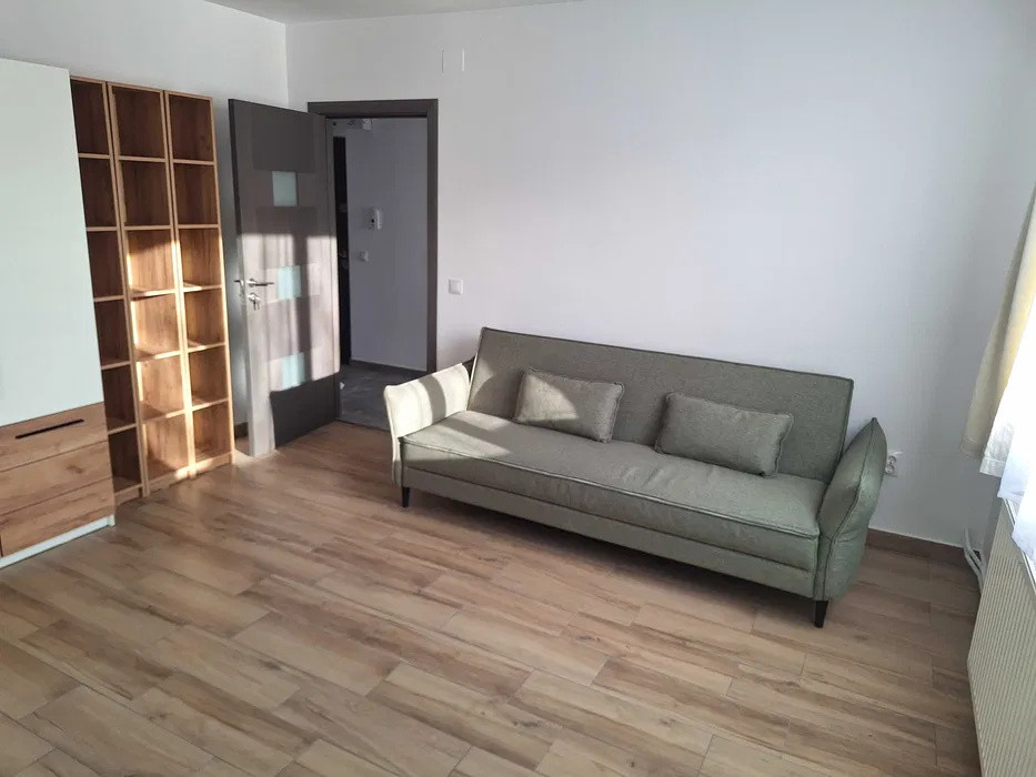Apartament 2 camere semidecomandate, 45 mp, zona Garii