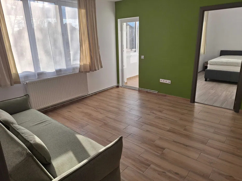 Apartament 2 camere semidecomandate, 45 mp, zona Garii