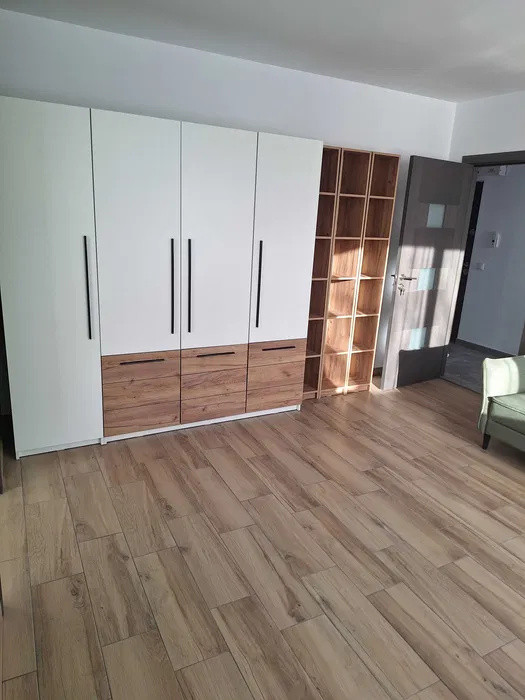 Apartament 2 camere semidecomandate, 45 mp, zona Garii
