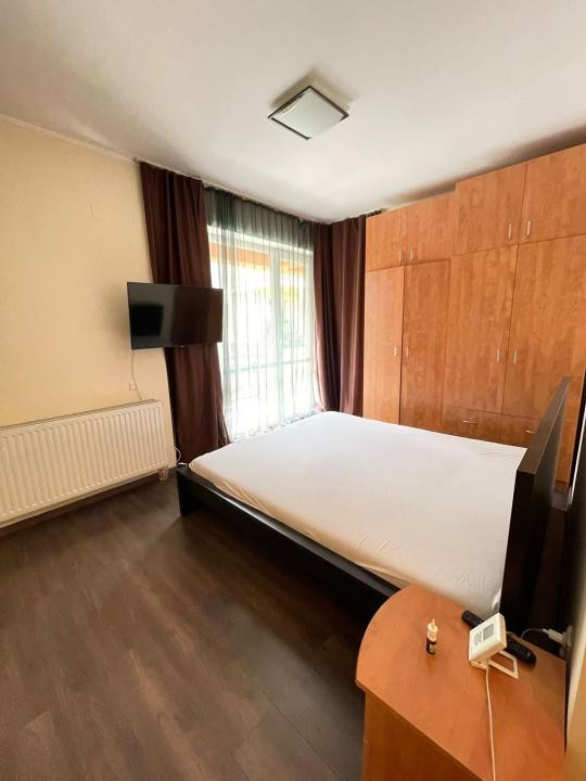 Apartament 3 camere decomandate, 80 mp, 2 terase, zona Grand Hotel Italia