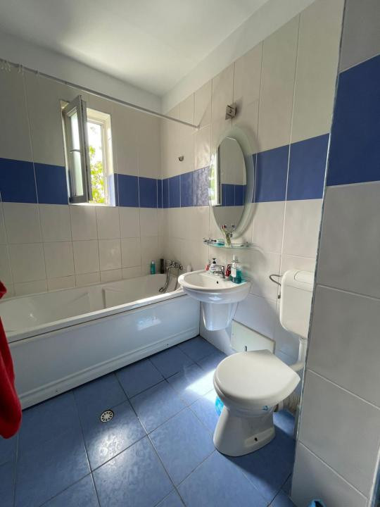 Apartament 3 camere decomandate, 80 mp, 2 terase, zona Grand Hotel Italia
