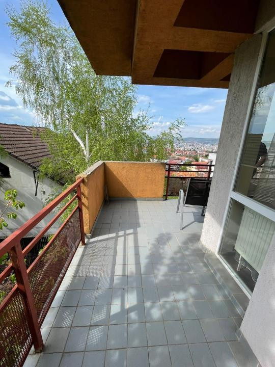 Apartament 3 camere decomandate, 80 mp, 2 terase, zona Grand Hotel Italia