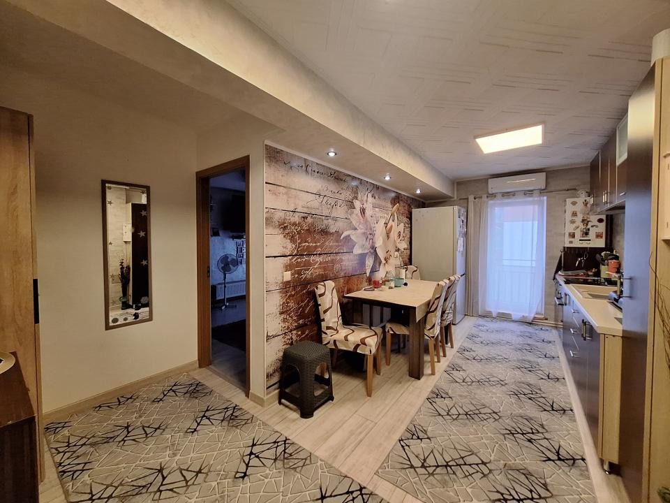Apartament decomandat, etaj intermediar, zona JYSK, Floresti
