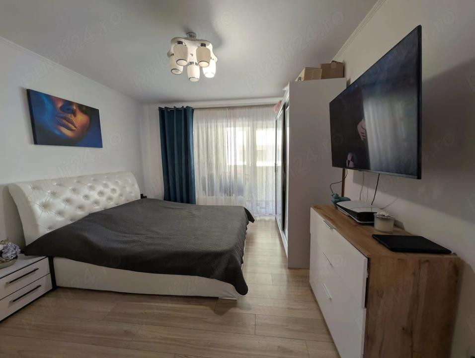 Apartament decomandat, etajul 1, balcon, zona Eroilor