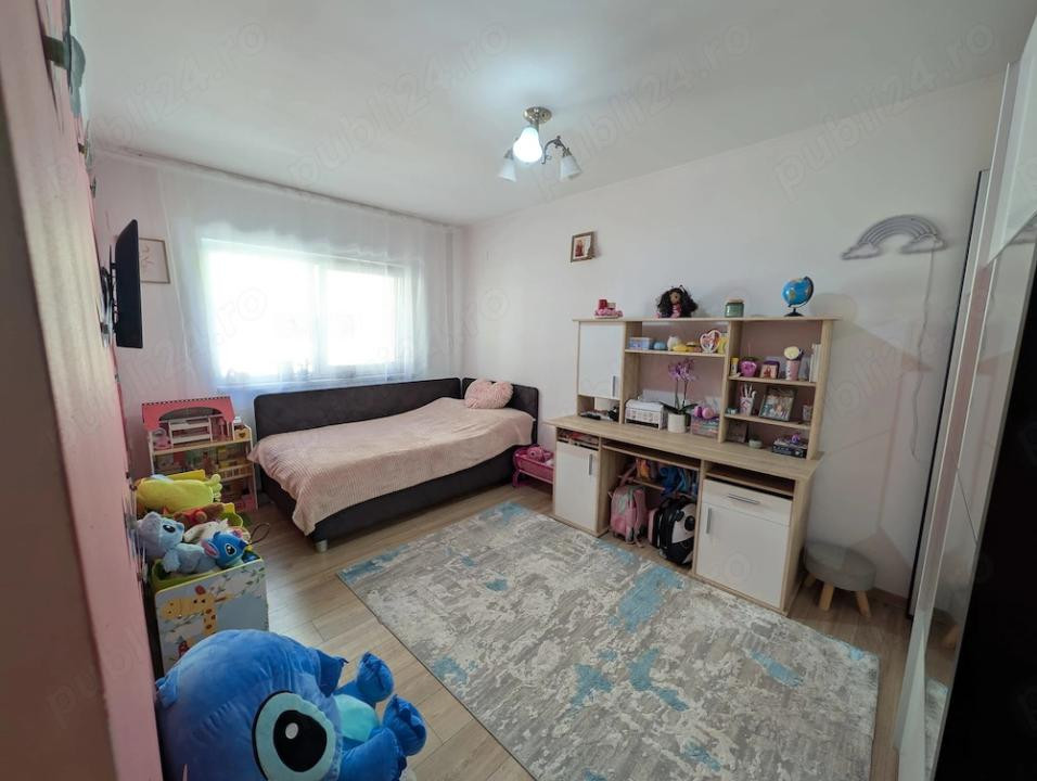 Apartament decomandat, etajul 1, balcon, zona Eroilor