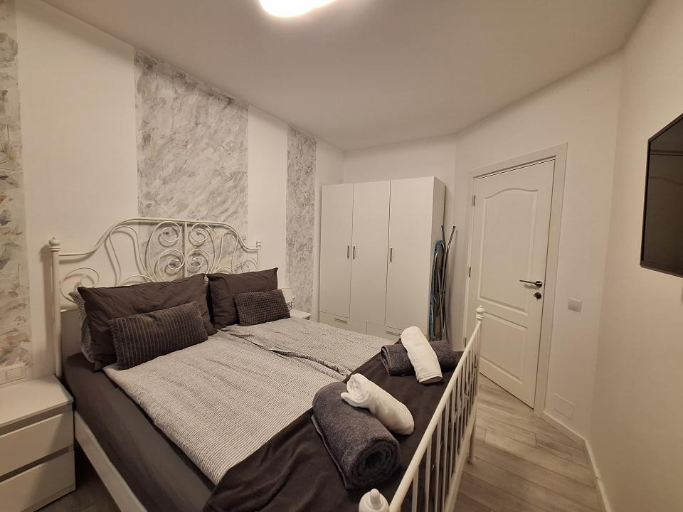 Apartament cu 2 camere, parcare, zona Reprezentantei BMW