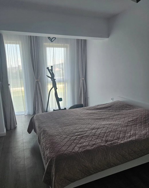 Apartament in bloc nou, etaj intermediar, zona Oncos