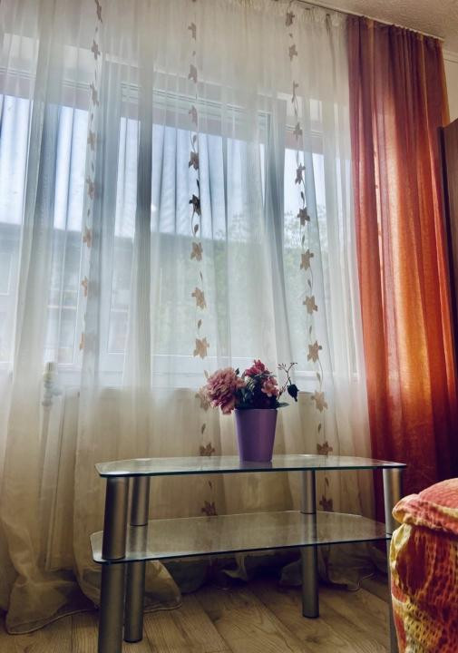 Apartament de 36 mp utili, parcare, la parter 