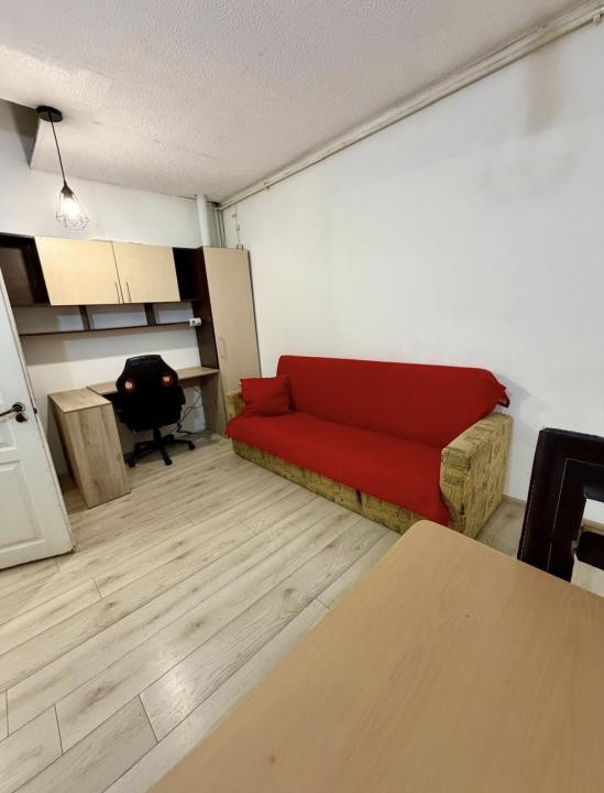 Apartament de 36 mp utili, parcare, la parter 
